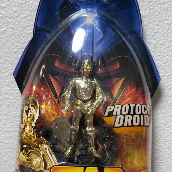 Star Wars Vintage 2005 “Revenge of the Sith” Protocol Droid Figurine C-3PO - Picture 1 of 4